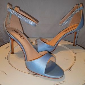 Women Light Blue High Heels Satin, Size 7, Light Blue with matching jewelry